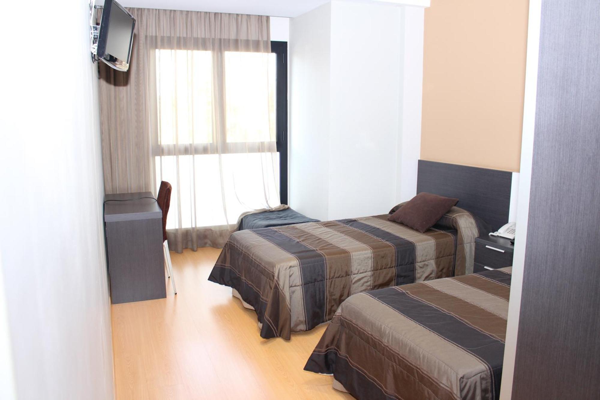 Hotel Ciutat D'Amposta Zimmer foto