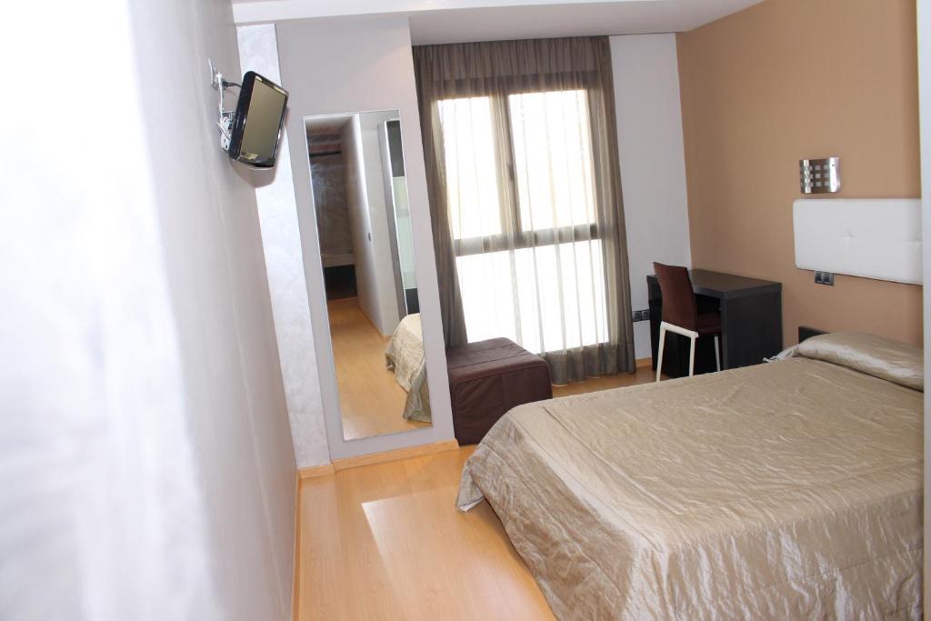 Hotel Ciutat D'Amposta Zimmer foto